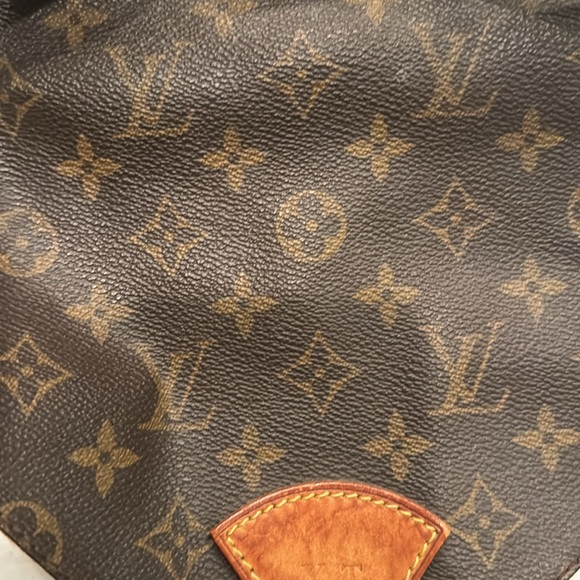 LOUIS VUITTON
Monogram Montsouris GM Backpack This is the authentic - Picture 16 of 16